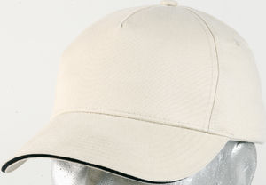 casquette broderie Ecru